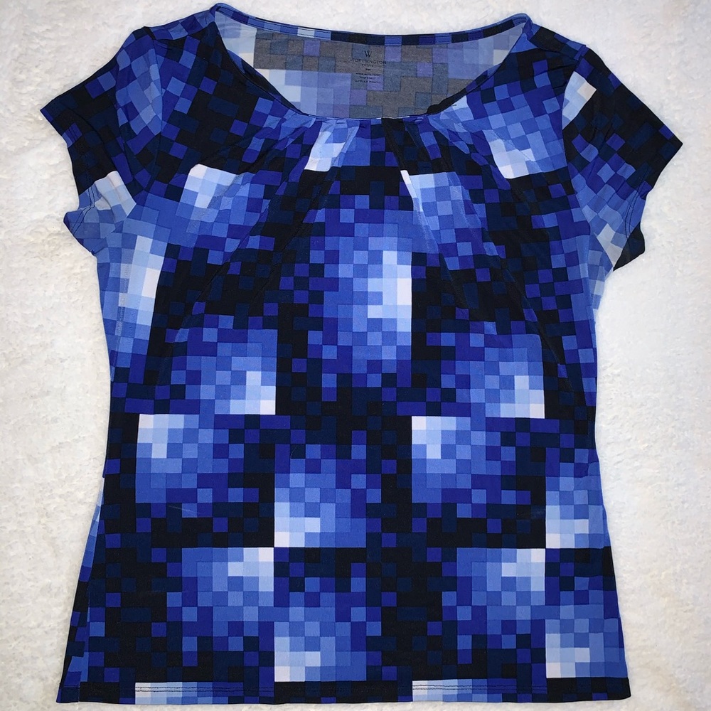 4 Worthington blouses.